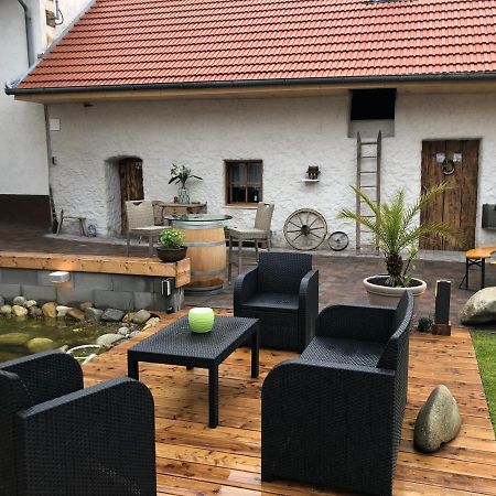 Auszeit; Gaestehaus & Mehr Kollersdorf Exterior photo
